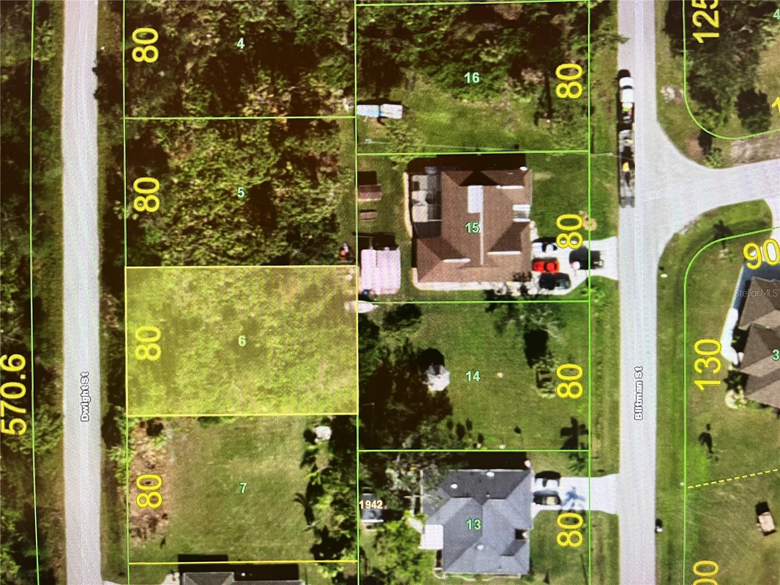 3560 DWIGHT ST Property Photo 1