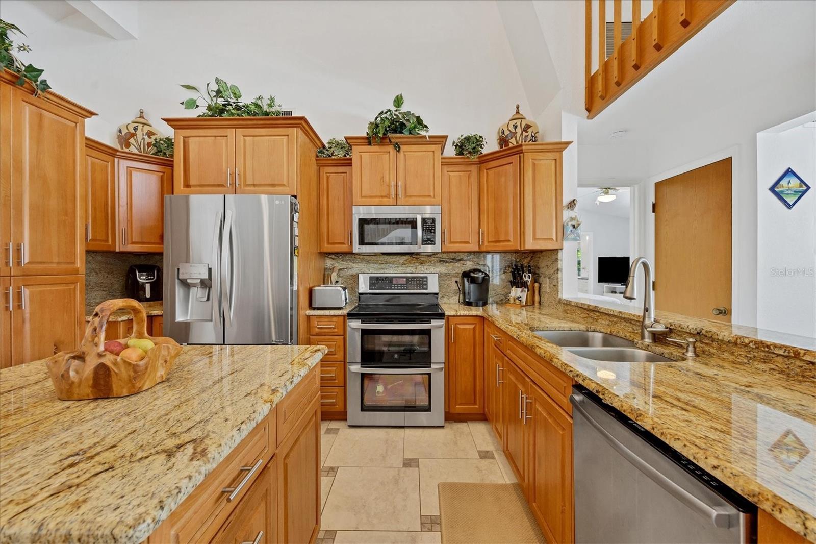 5885 Denison Dr Property Photo 6