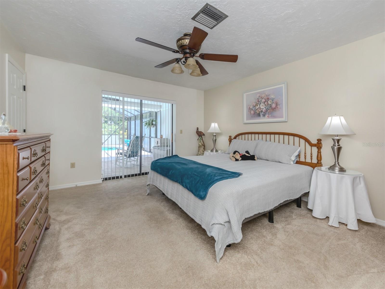 2541 Northway Dr Property Photo 6