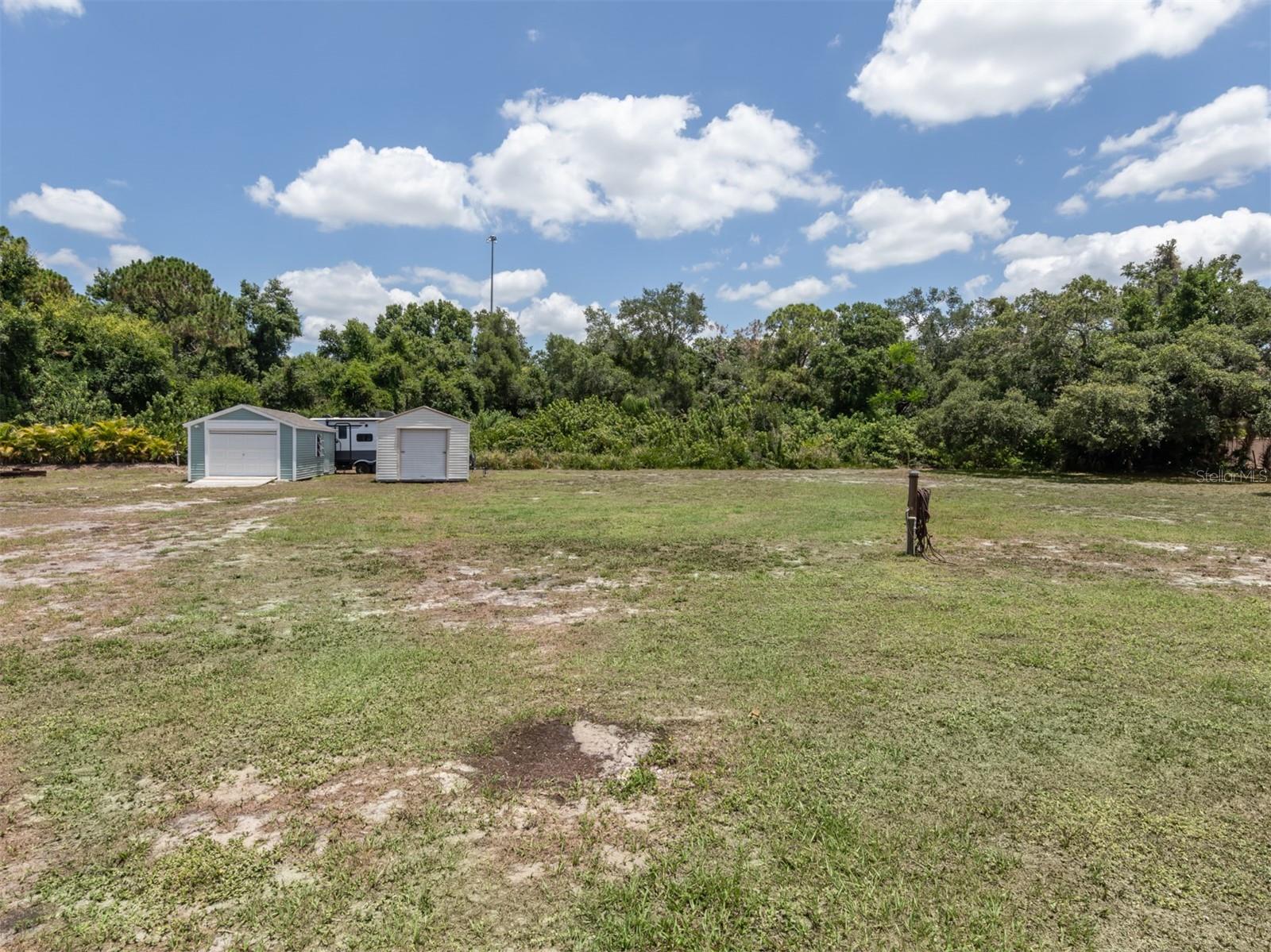 2541 Northway Dr Property Photo 27