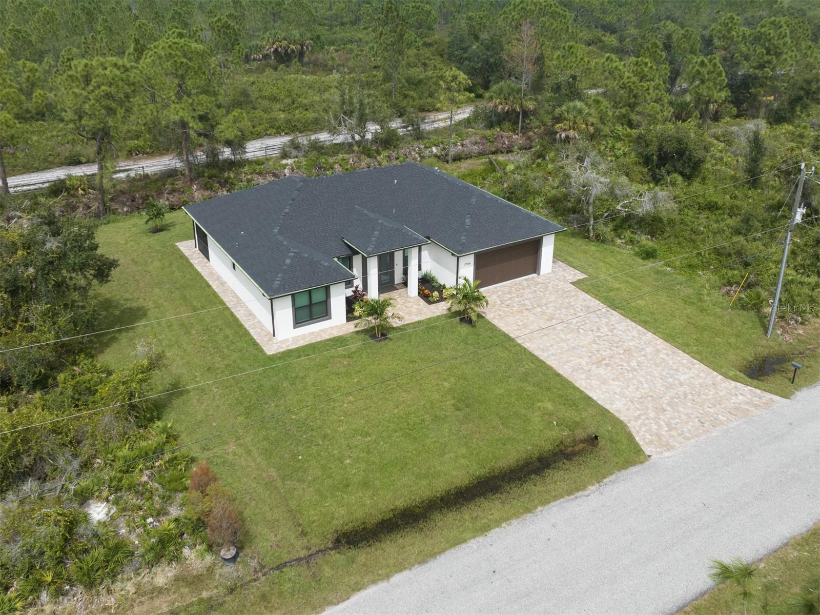17566 De Miranda Ave Property Photo 31