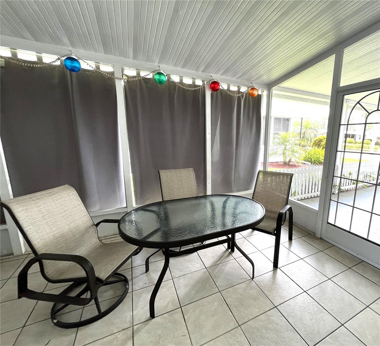 257 Palm Harbor Dr Property Photo 3