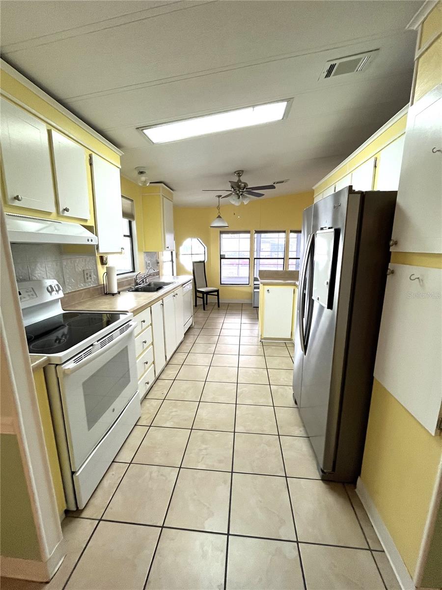 257 Palm Harbor Dr Property Photo 6