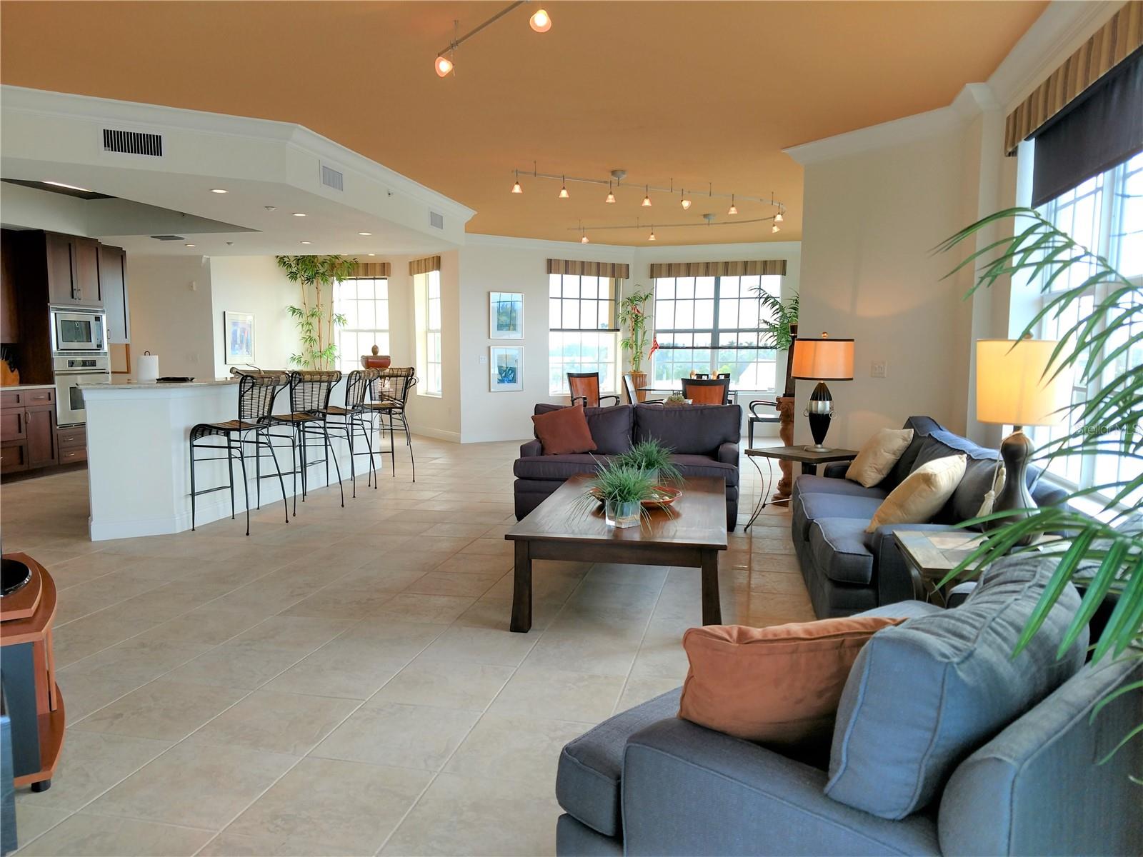 14021 Bellagio Way #401 Property Photo 7