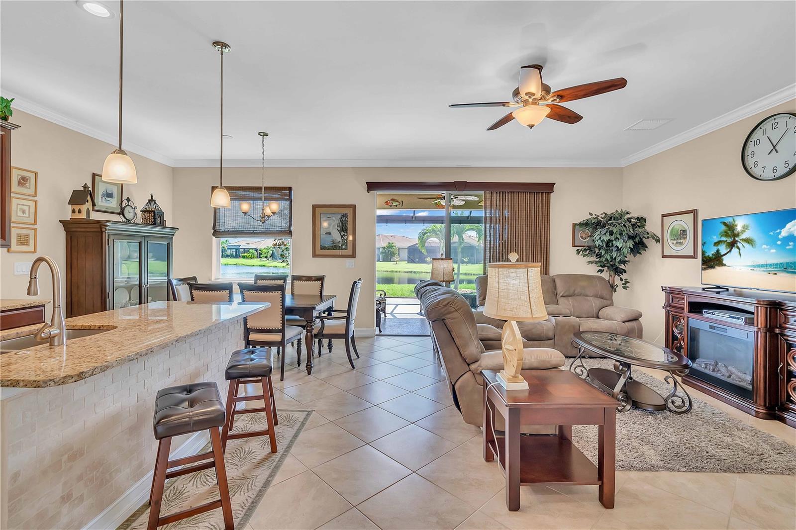 9263 Peregrine Way Property Photo 6
