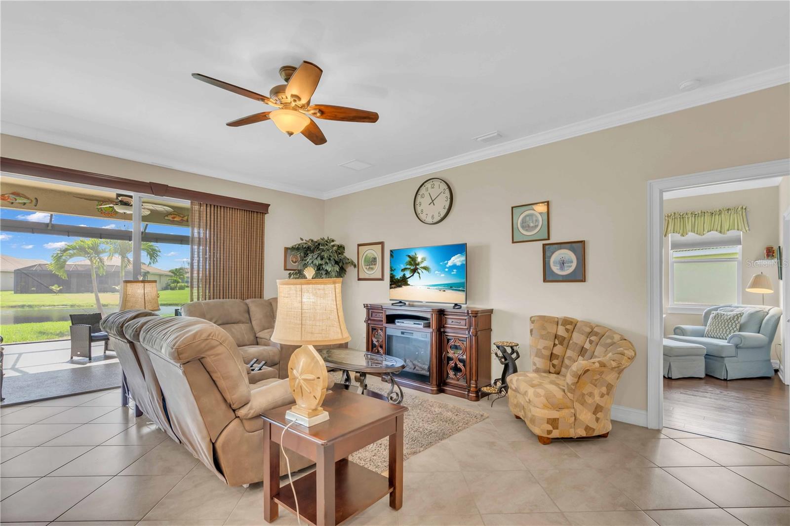 9263 Peregrine Way Property Photo 11