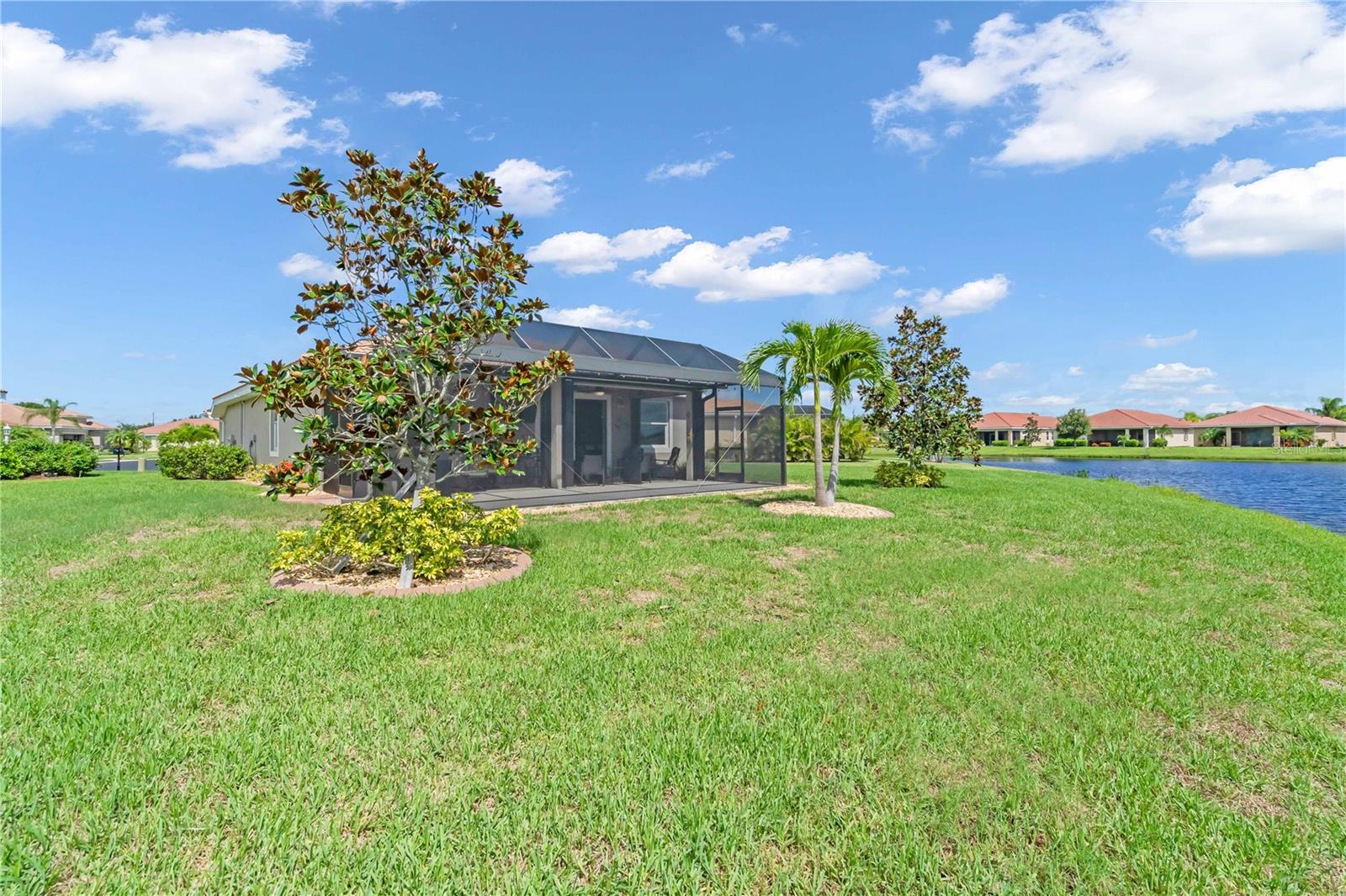 9263 Peregrine Way Property Photo 27