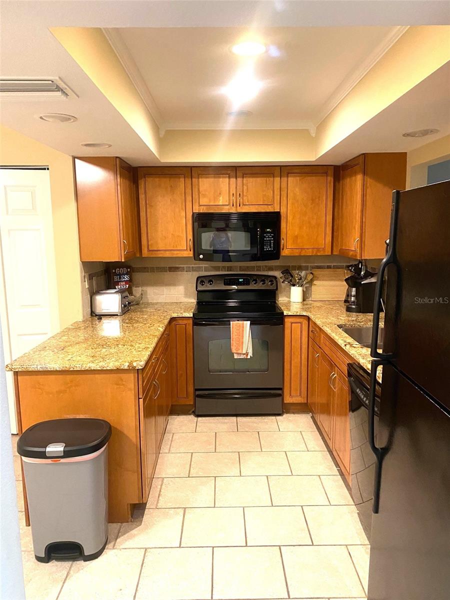 N6133940 Property Photo 10