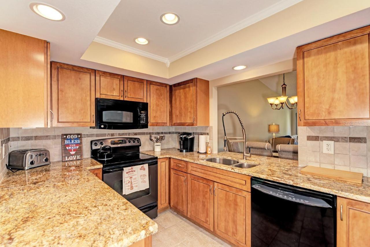 N6133940 Property Photo 11