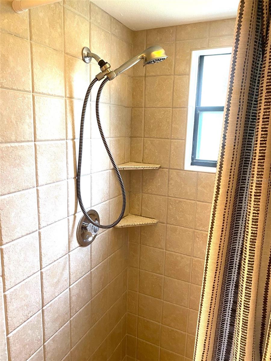N6133940 Property Photo 16