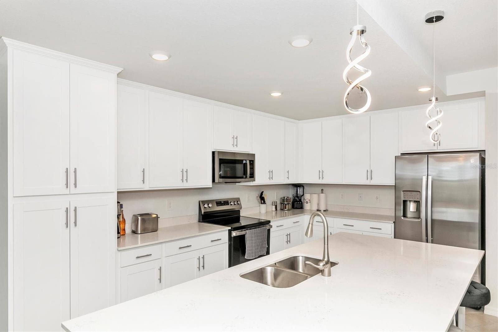 17565 Opal Sand Dr #102 Property Photo 8