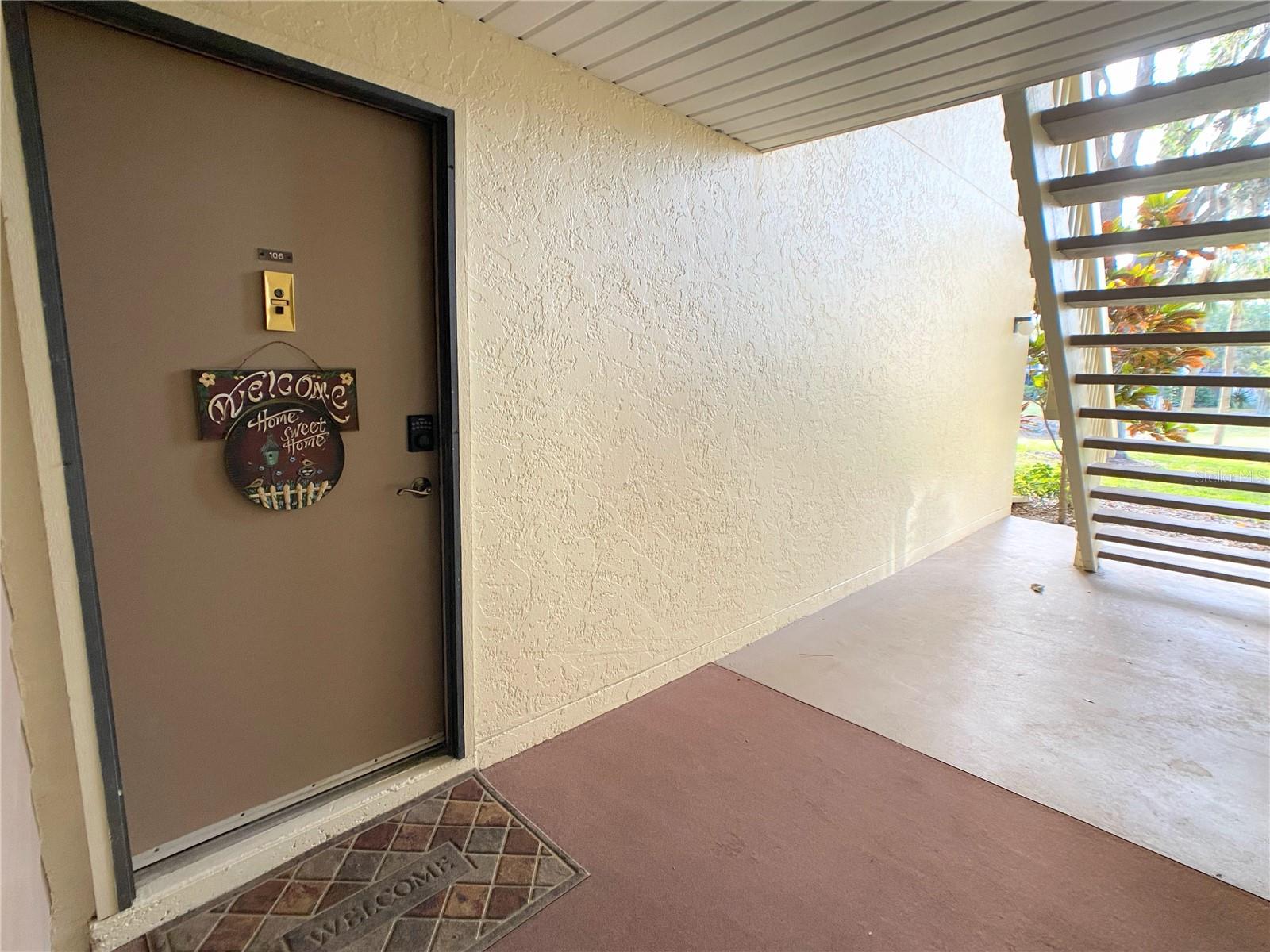 654 Bird Bay Dr E #106 Property Photo 1