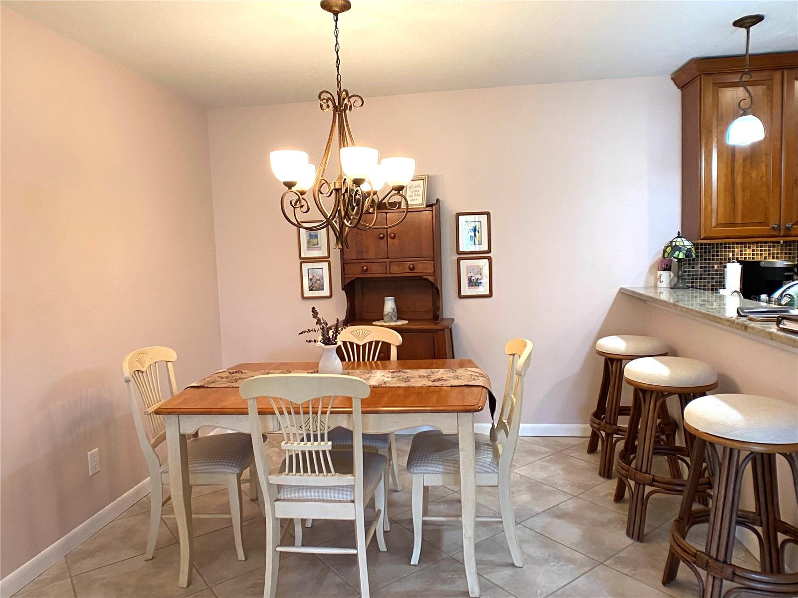 654 Bird Bay Dr E #106 Property Photo 10