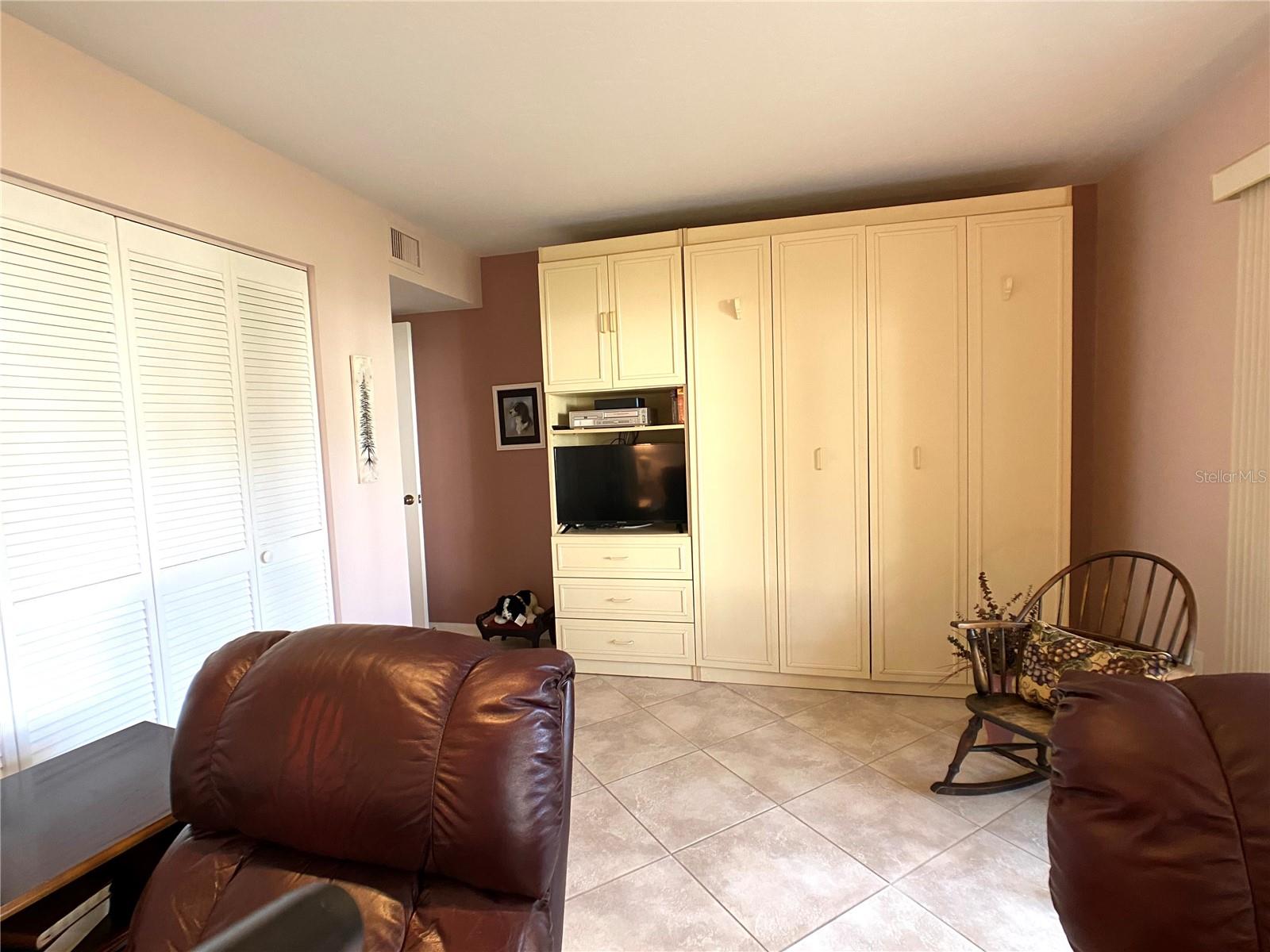654 Bird Bay Dr E #106 Property Photo 11