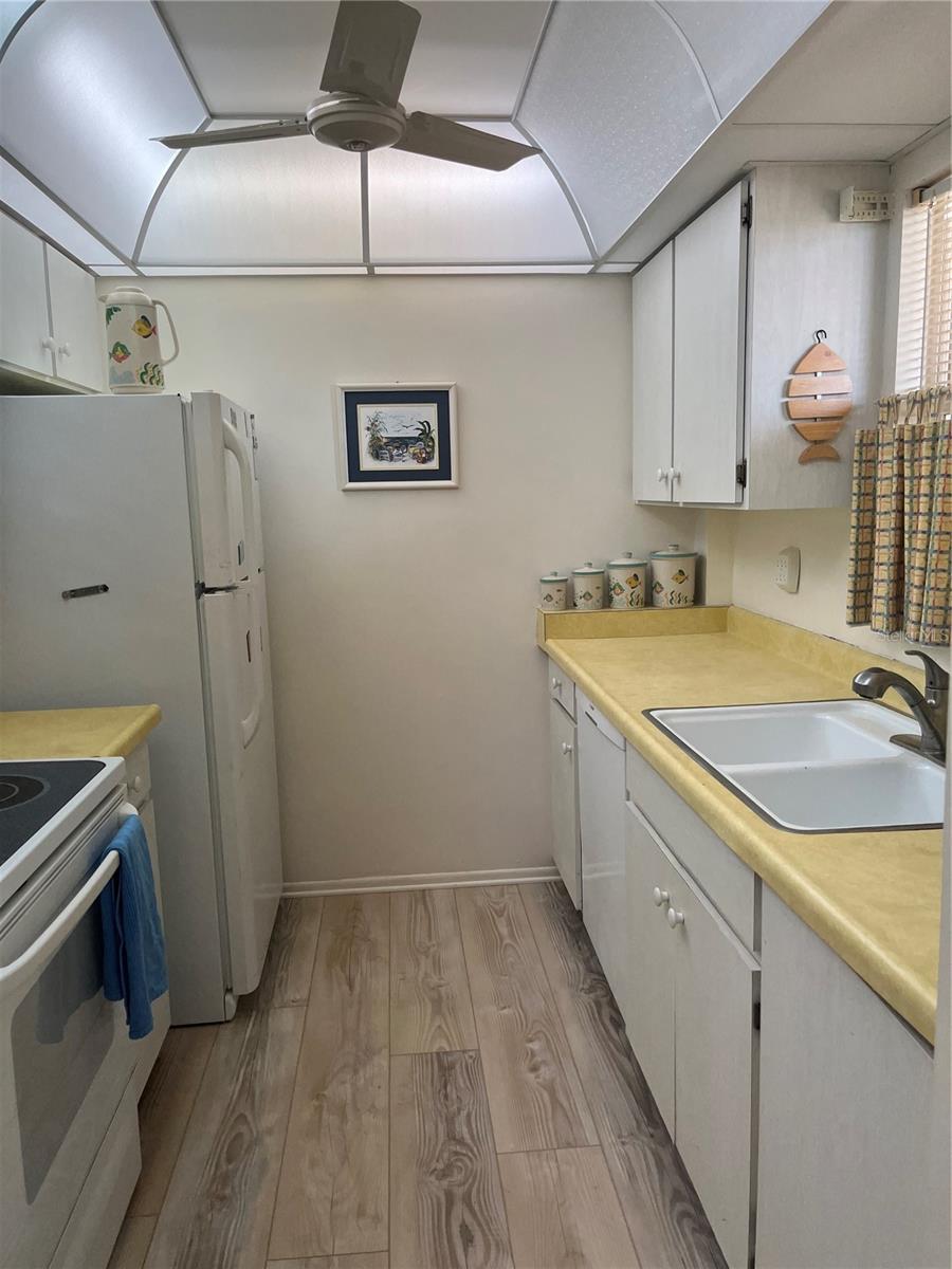 232 Saint Augustine Ave #404 Property Photo 8