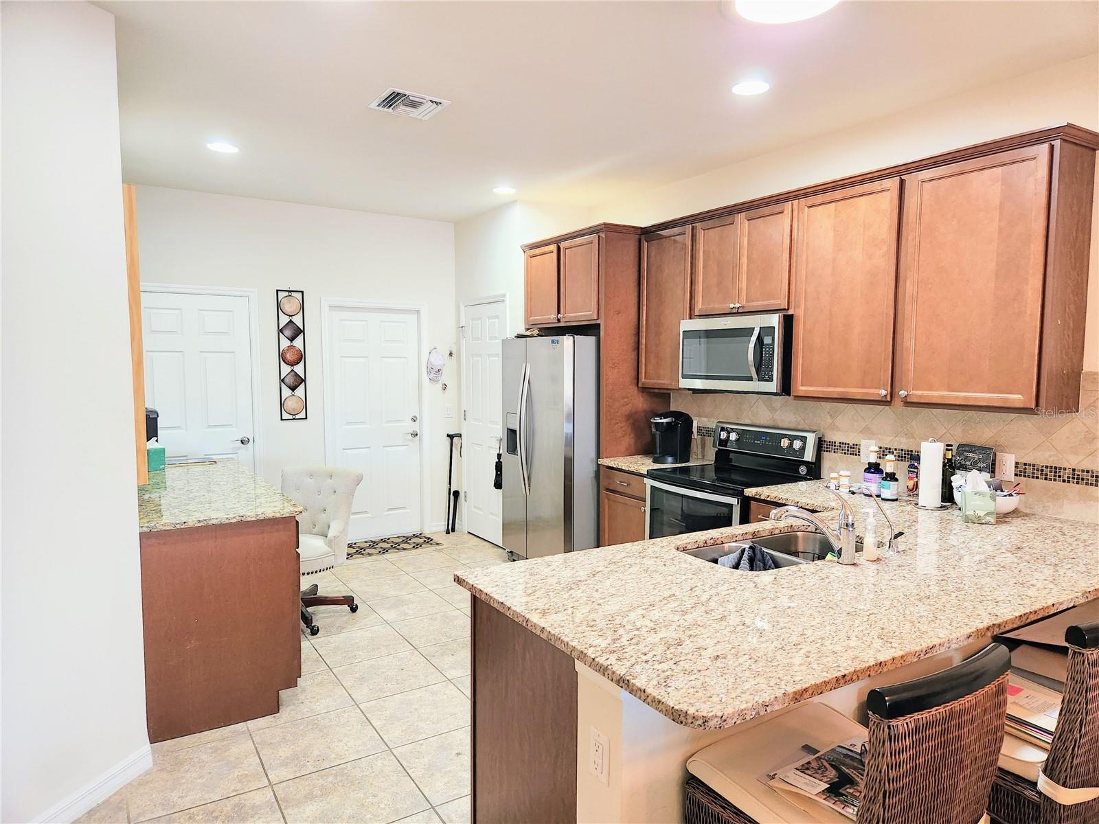 13892 Alafaya St Property Photo 8