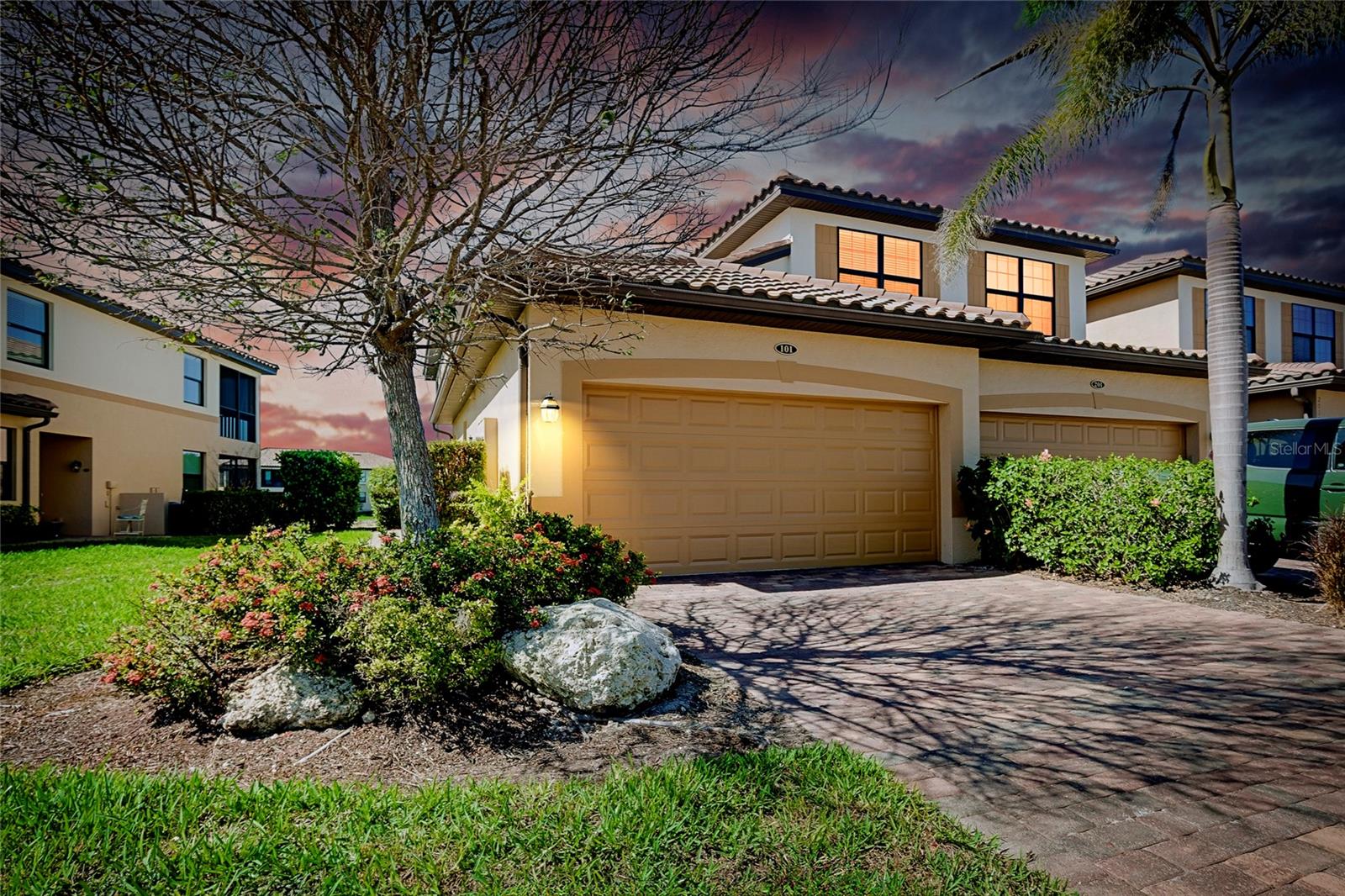 20181 RAGAZZA CIR #101 Property Photo 1