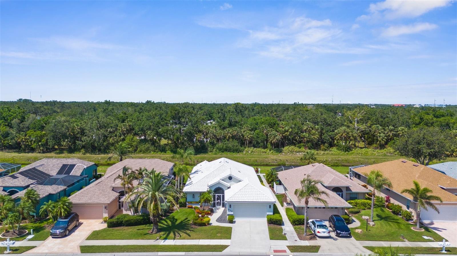 213 Venice Palms Blvd Property Photo 1