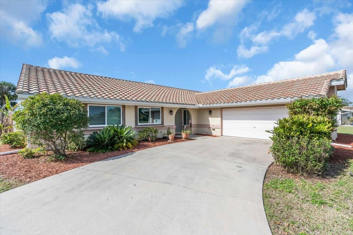 5061 RICHMOND TER Property Photo 1
