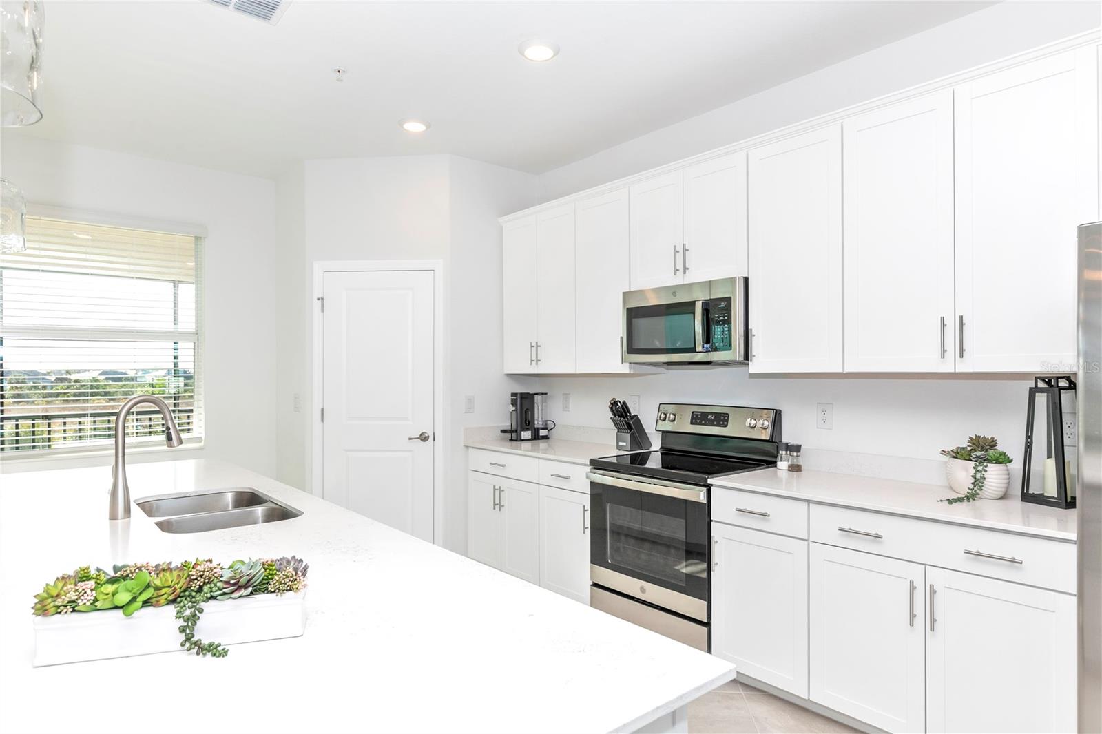 17560 Boracay Ct #202 Property Photo 15