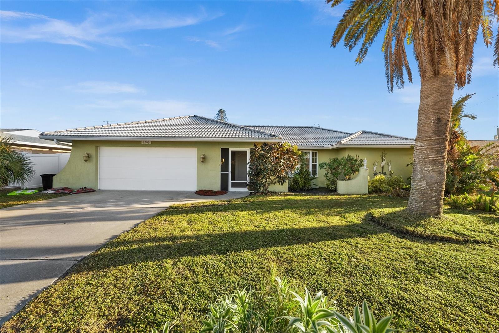 2209 Blackwood Dr Property Photo 1