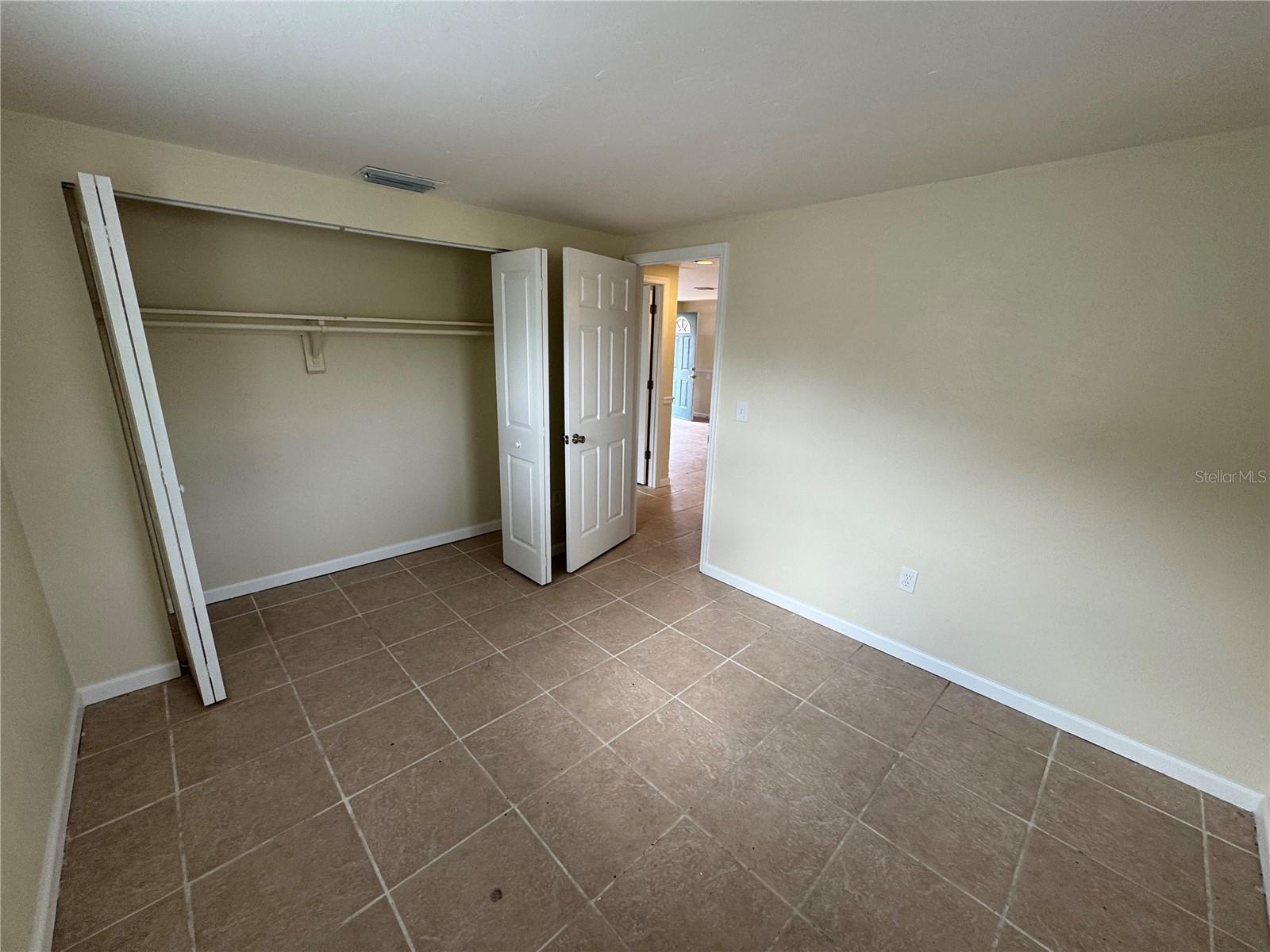 2111 Forked Creek Dr Property Photo 12