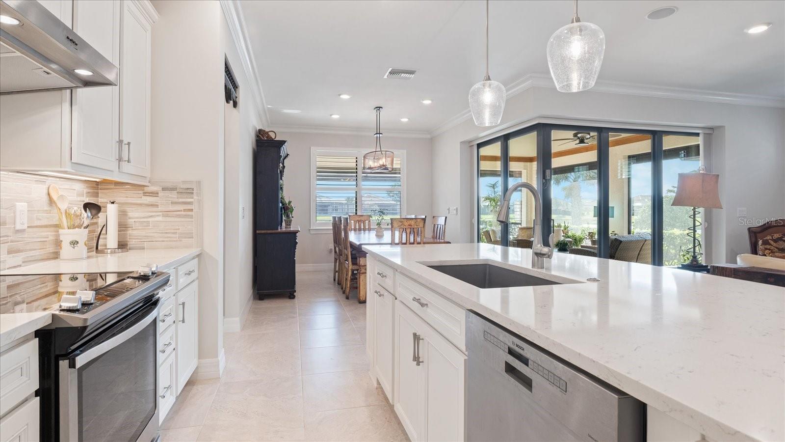 13016 Rinella St Property Photo 4