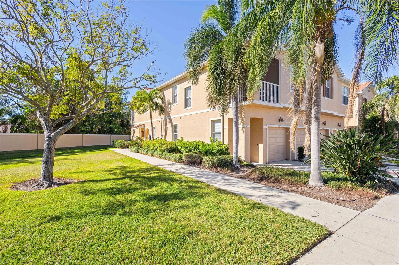 3691 PARKRIDGE CIR #201 Property Photo 1