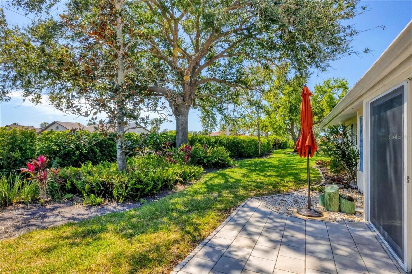 51 Oakwood Dr N #51 Property Photo 5