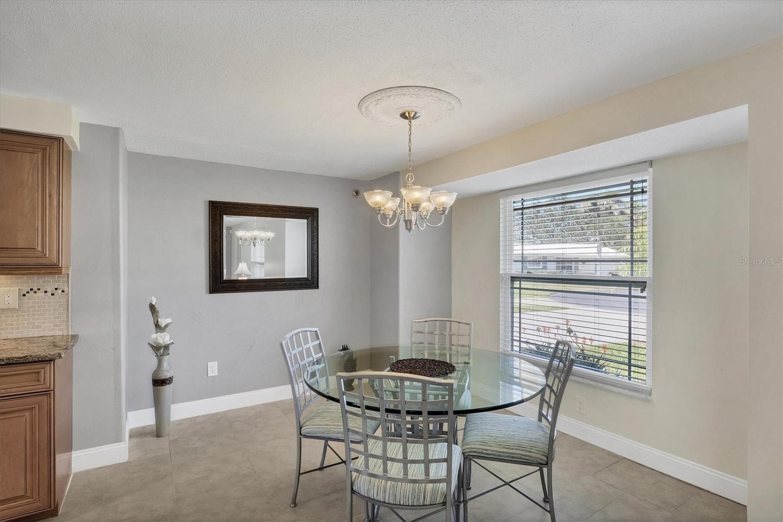 51 Oakwood Dr N #51 Property Photo 7