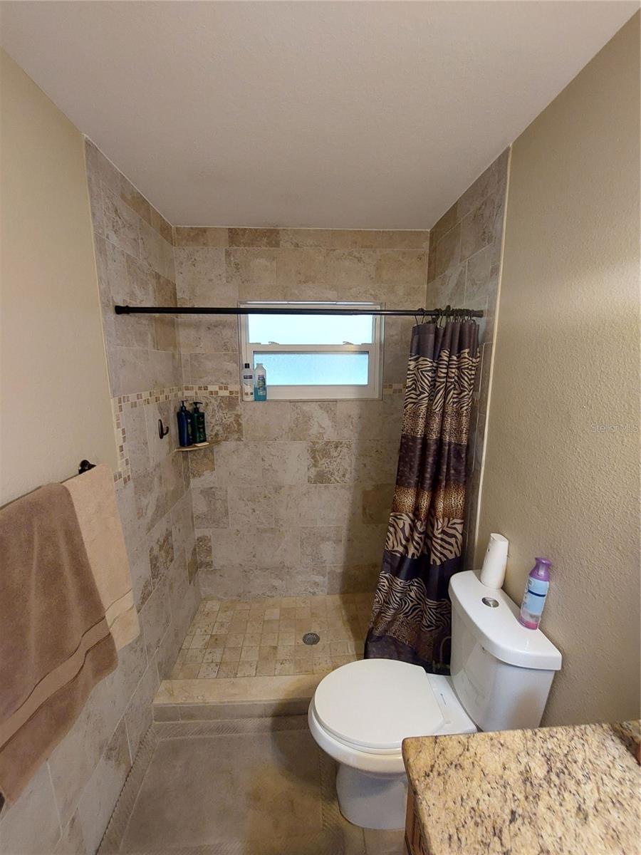 1541 Crest Dr Property Photo 14