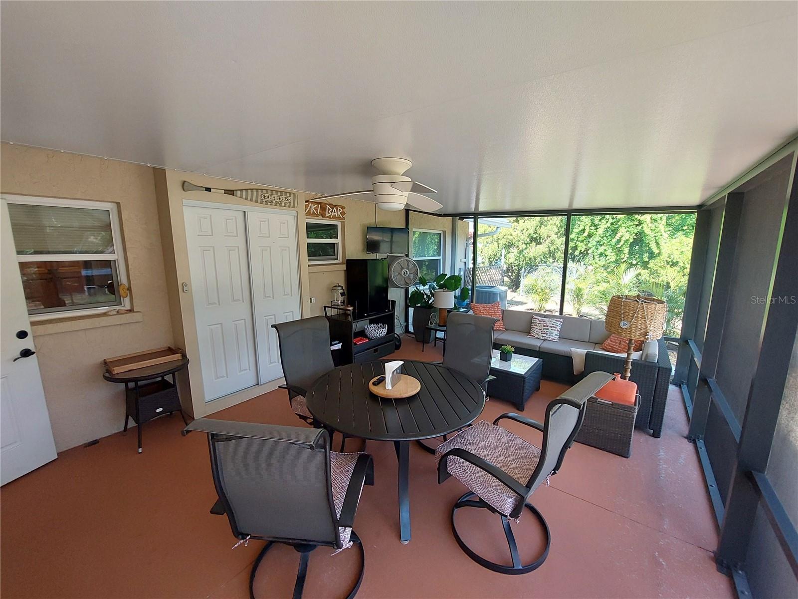 1541 Crest Dr Property Photo 21