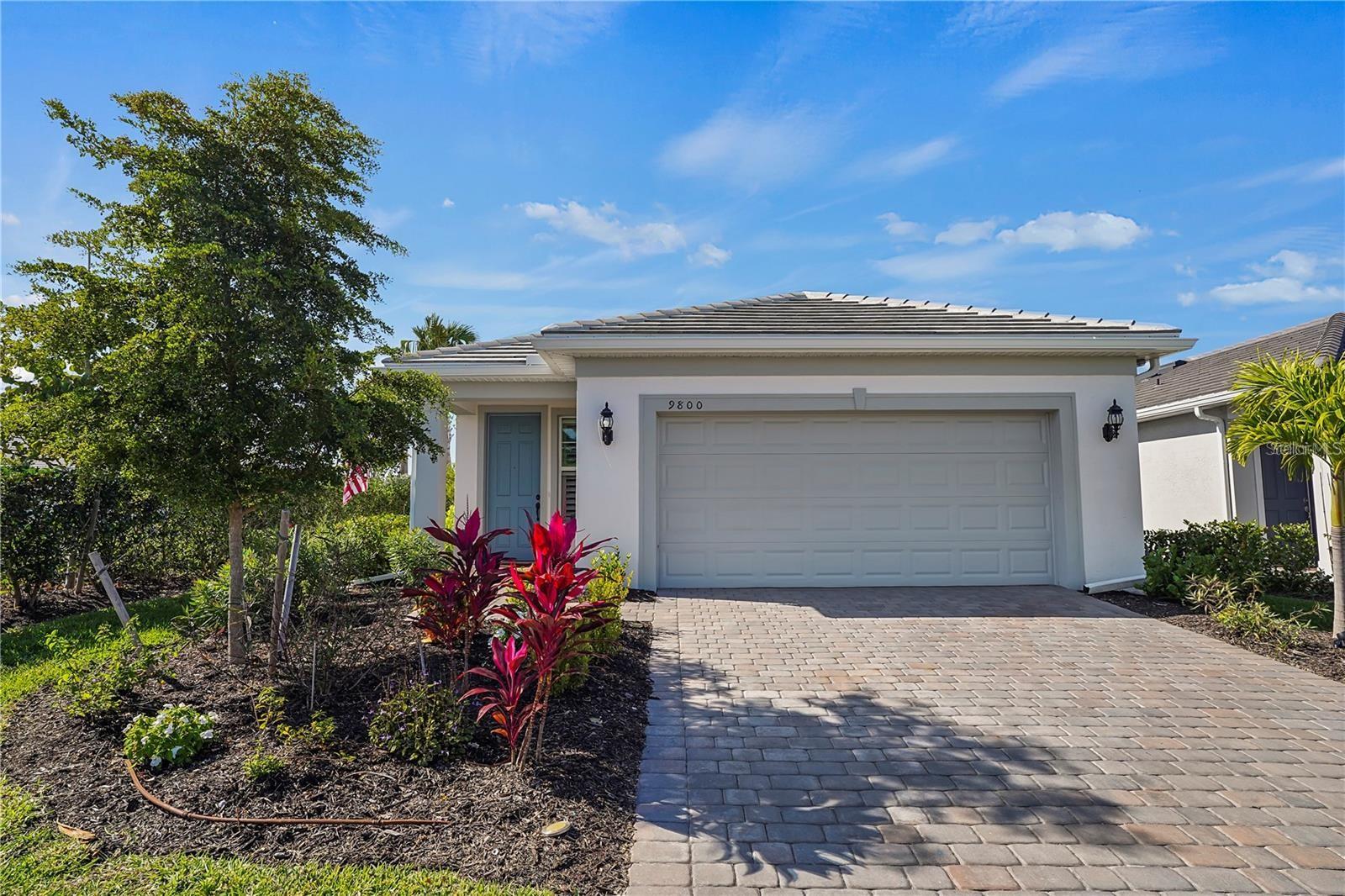 9800 Bright Water Dr Property Photo 1