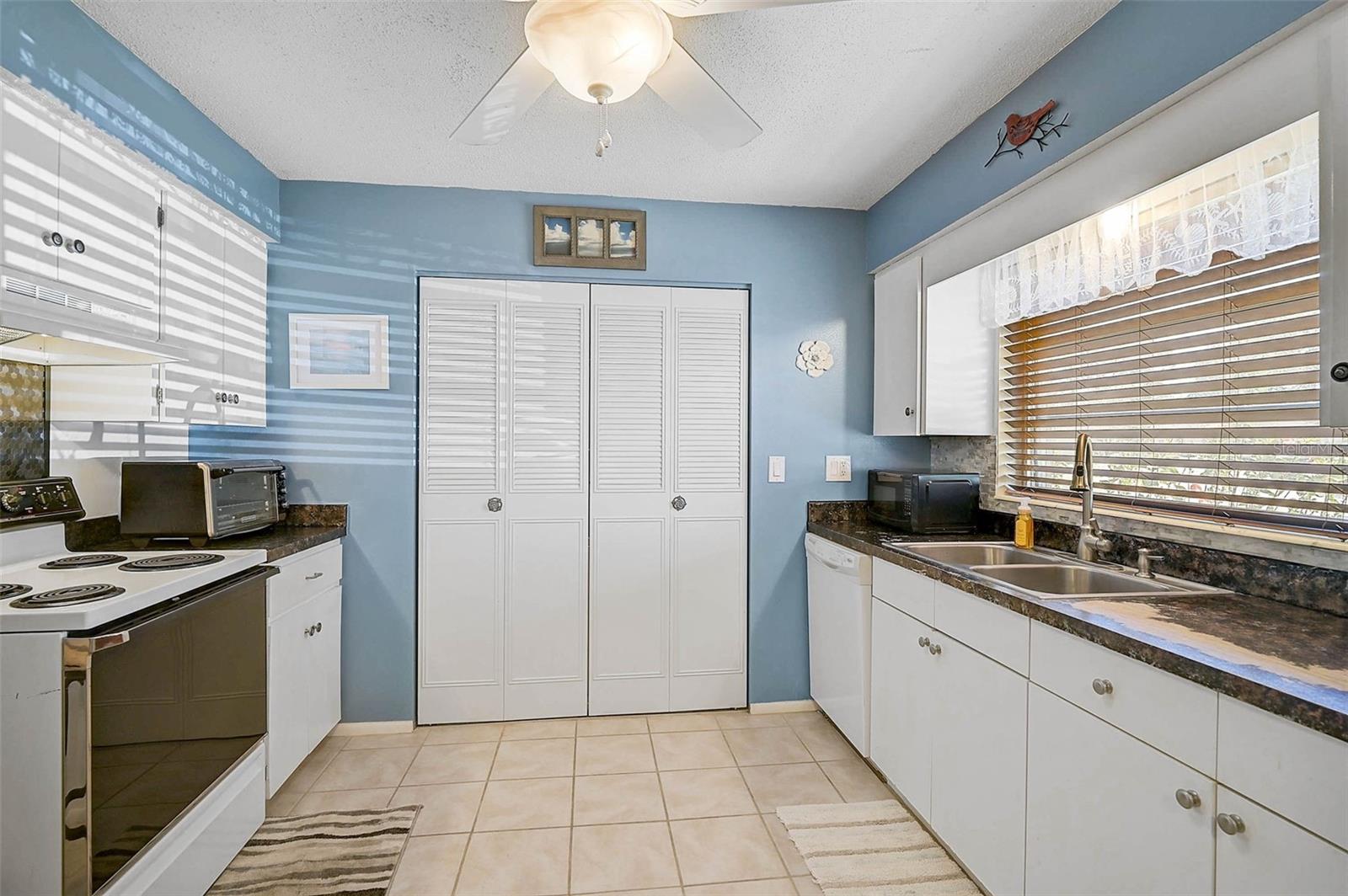 4437 Tippecanoe Trl #6 Property Photo 4