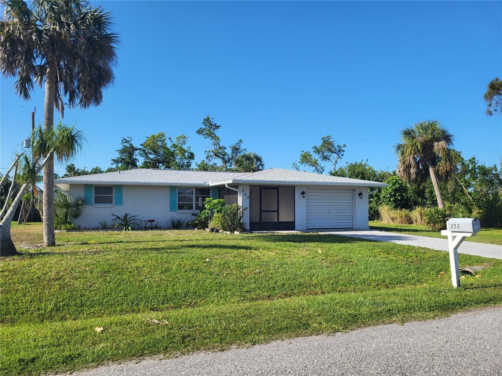253 Holly Rd Property Photo