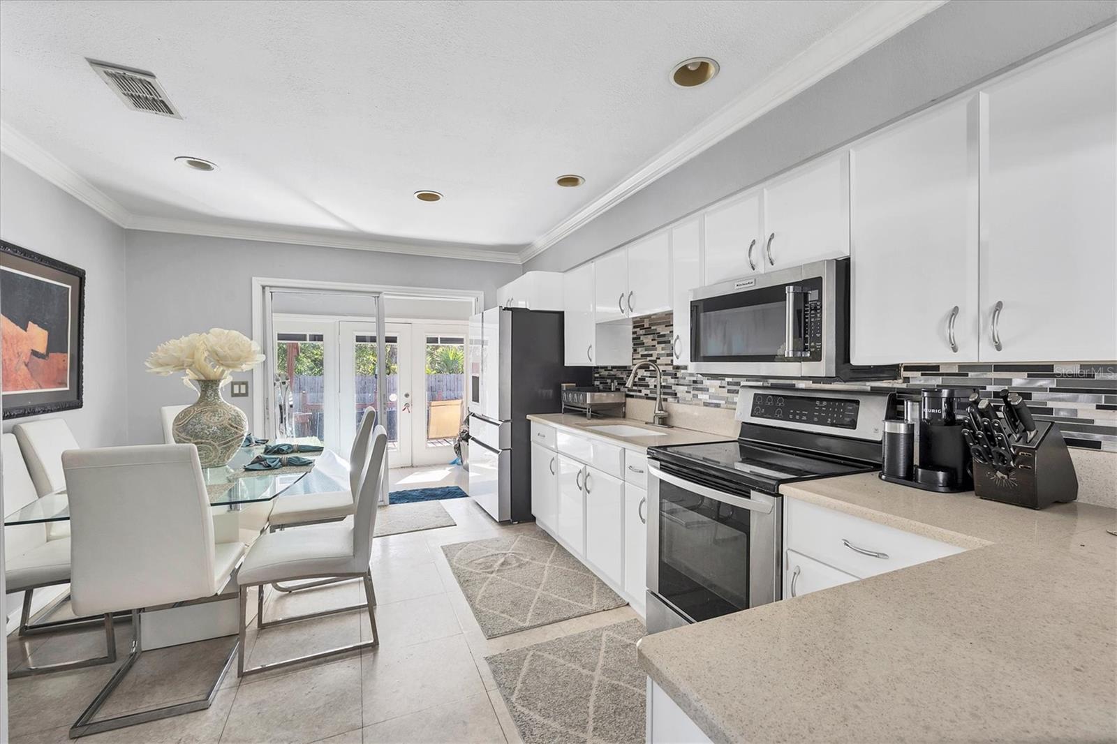 109 Tamiami Trl S Property Photo 22