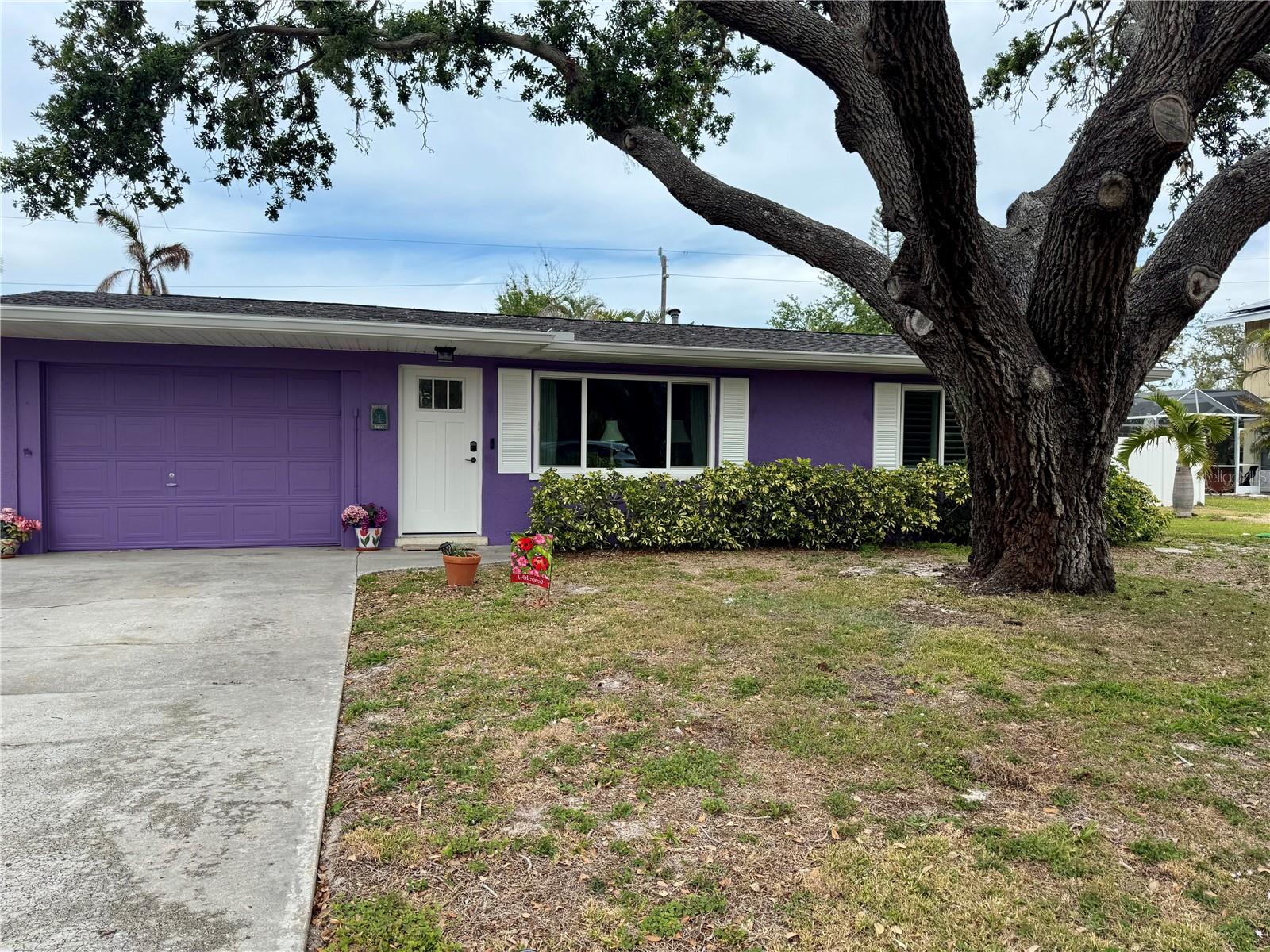 1460 Everest Rd Property Photo 1