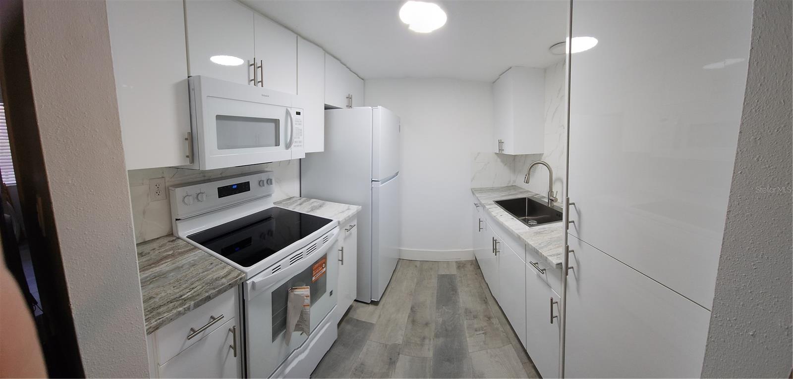 616 Guild Dr #2 Property Photo 2