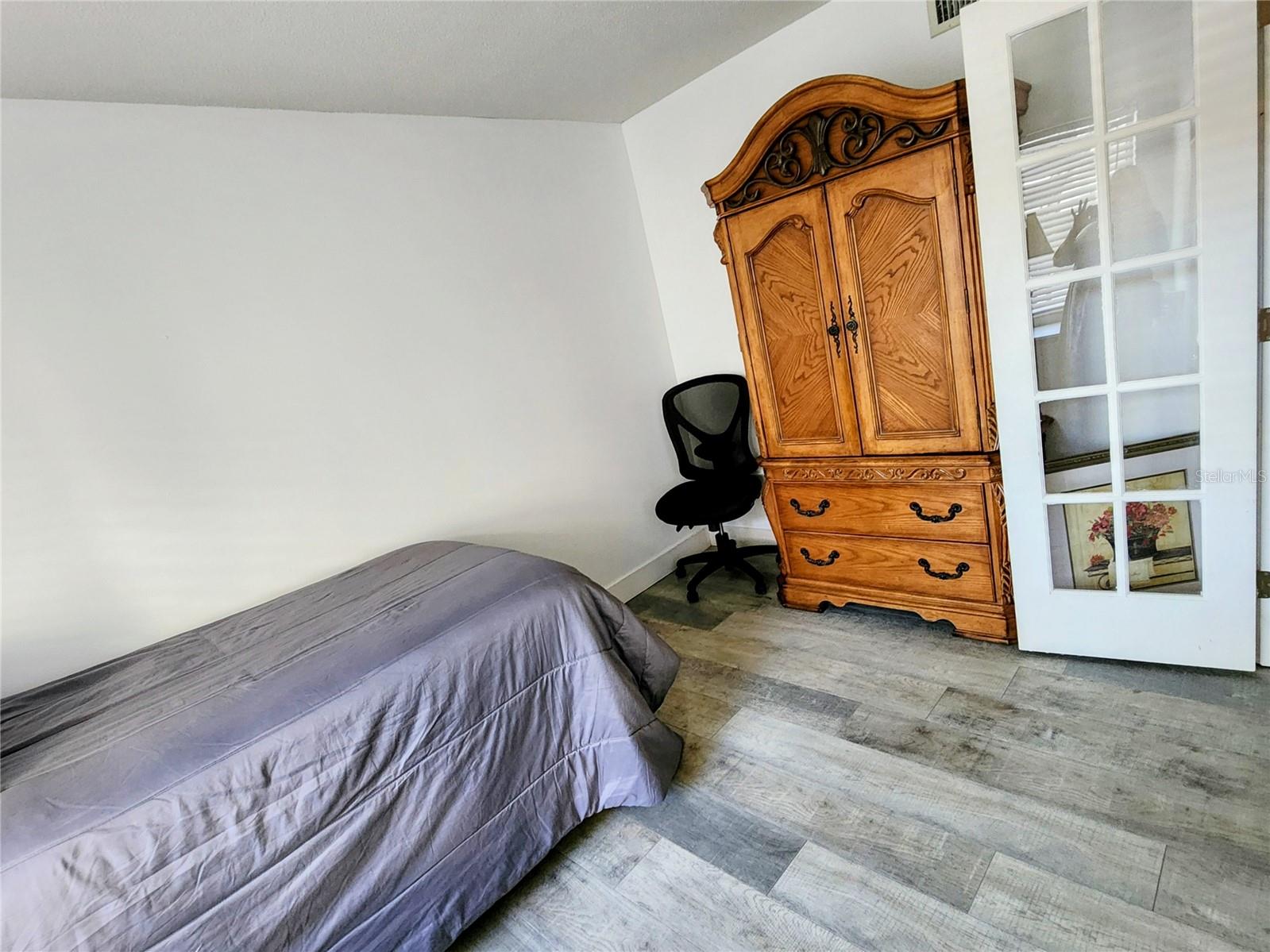 616 Guild Dr #2 Property Photo 7