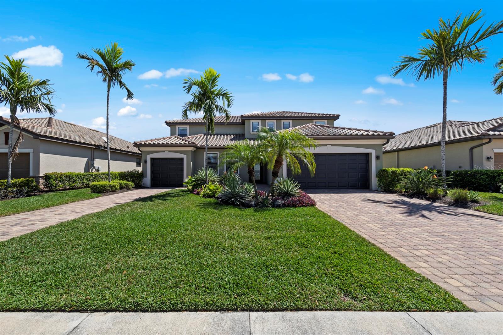 20373 Black Tree Ln Property Photo