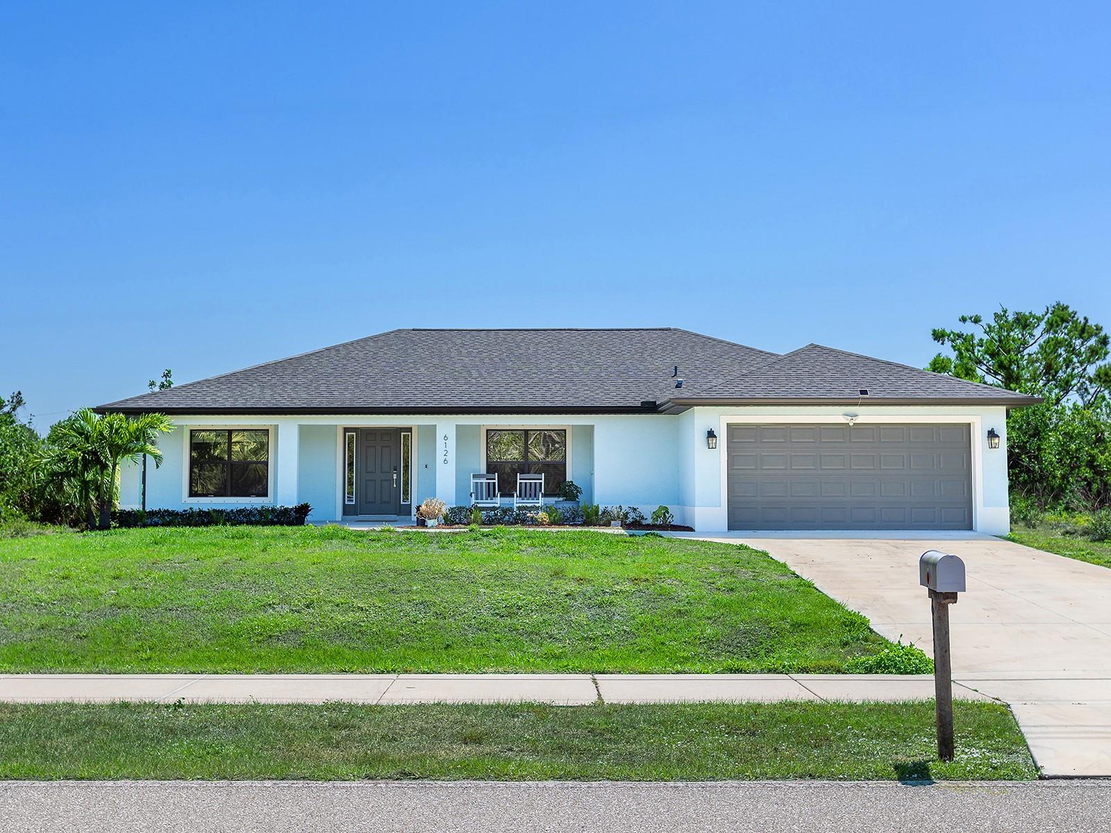 6126 Spinnaker Blvd Property Photo 1
