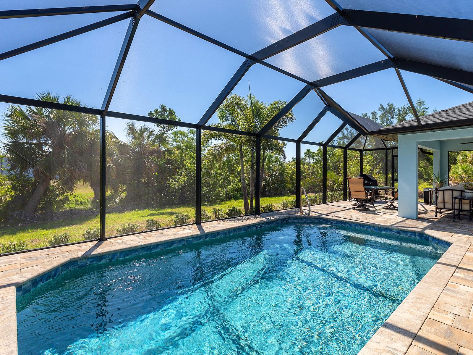 6126 Spinnaker Blvd Property Photo 2