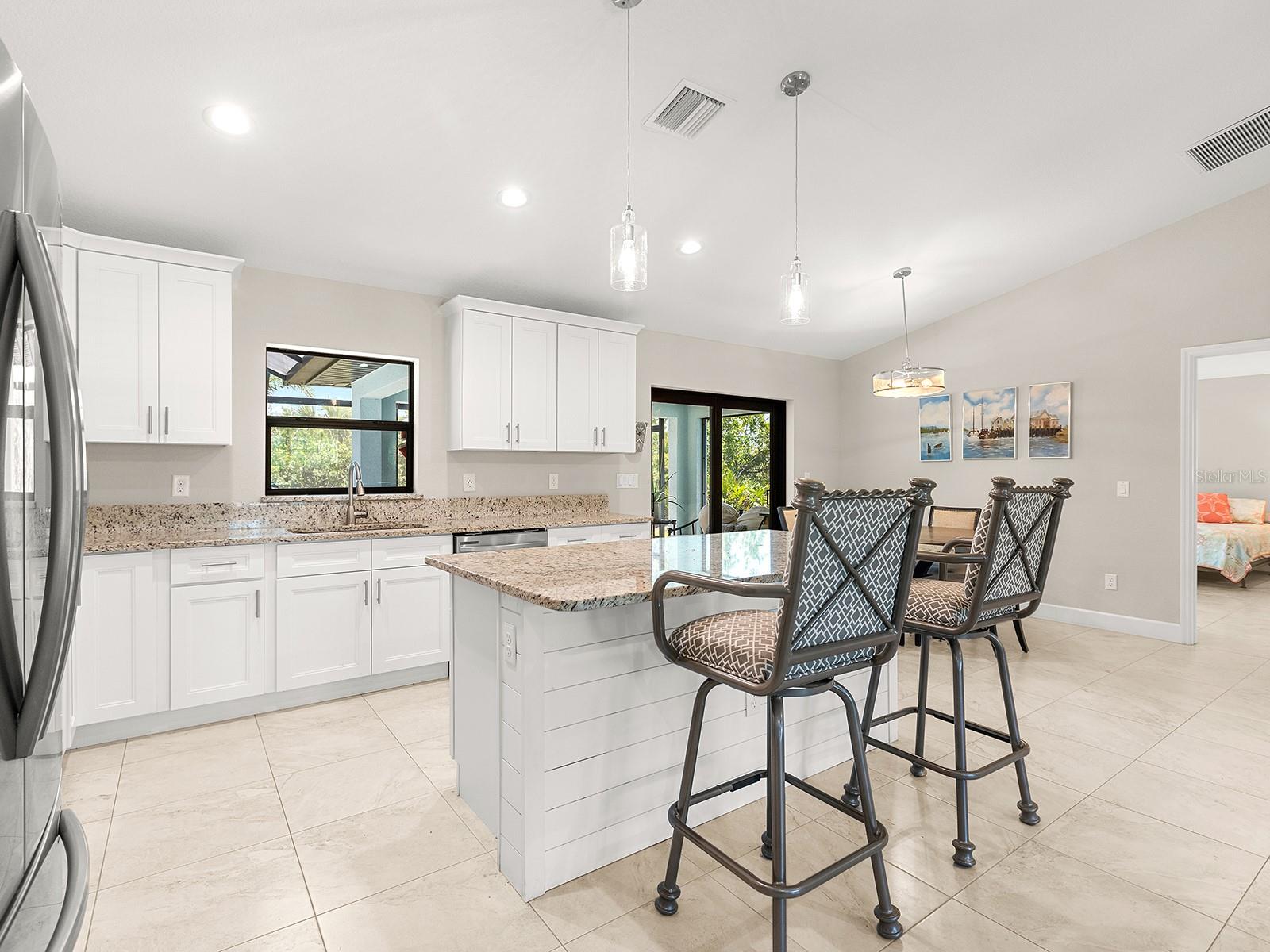6126 Spinnaker Blvd Property Photo 10