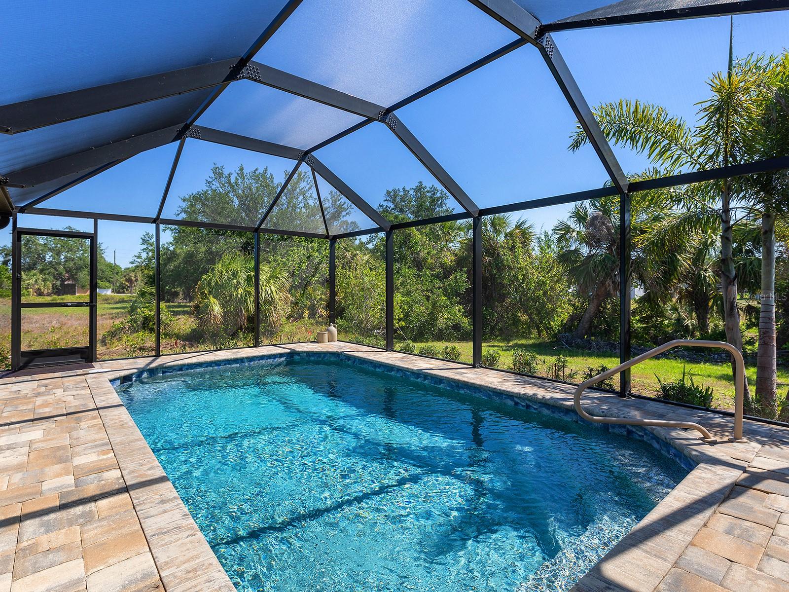 6126 Spinnaker Blvd Property Photo 29