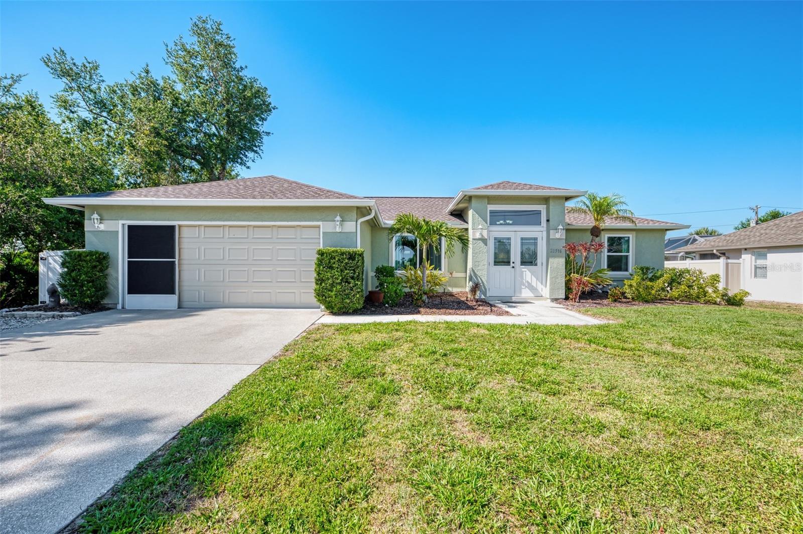 23516 Peachland Blvd Property Photo