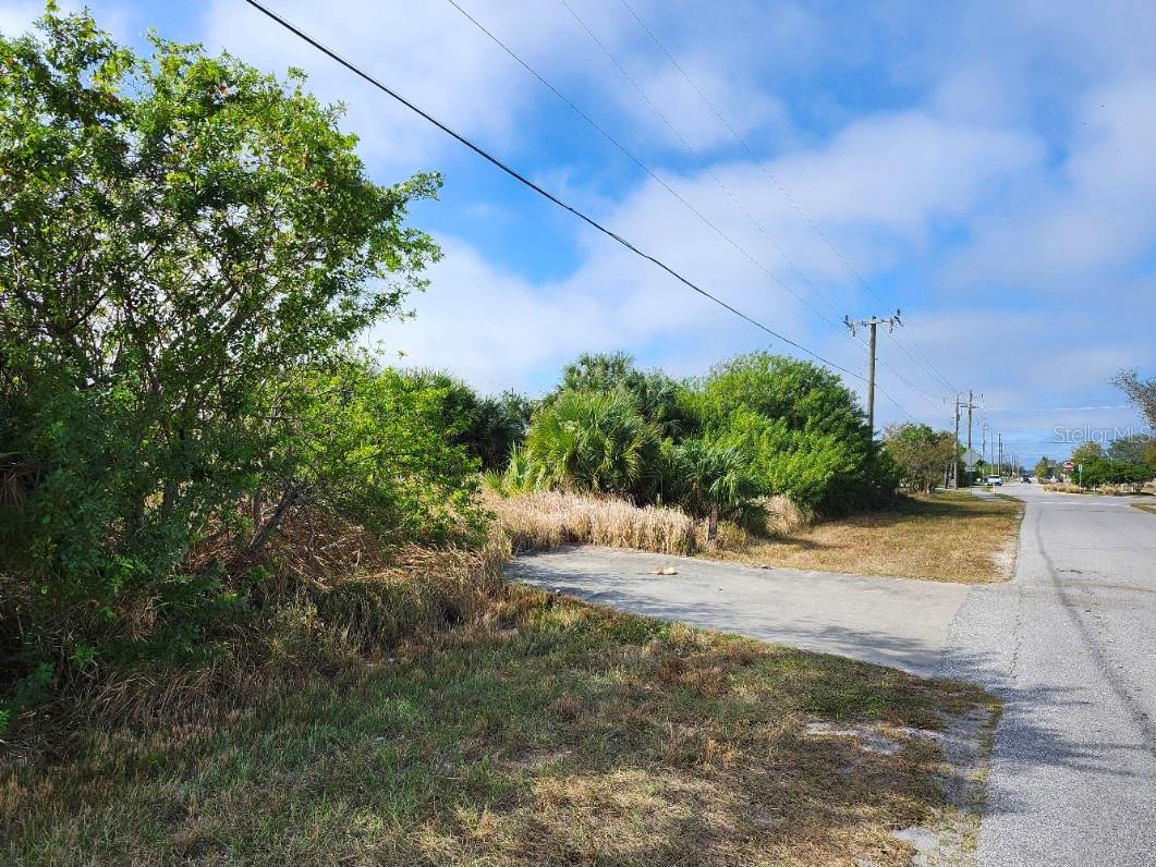 27147 Sunnybrook Rd Property Photo 7