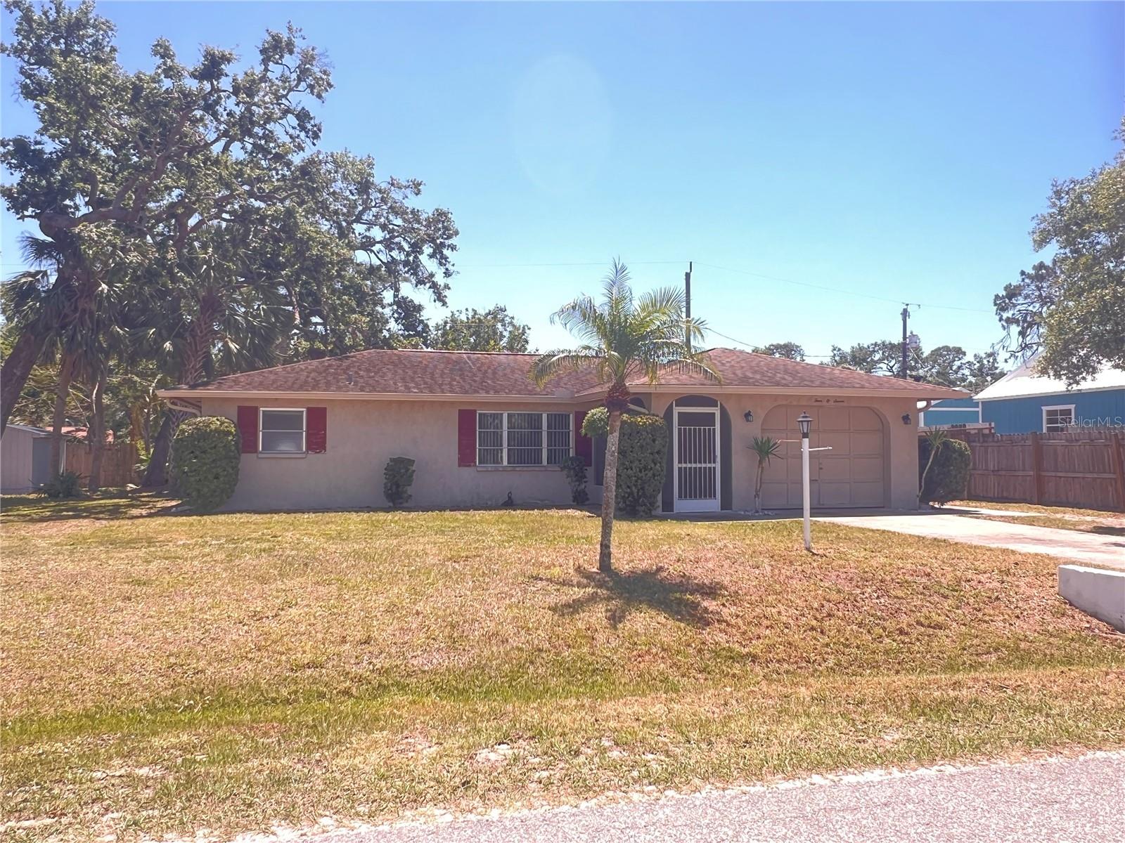 407 Bahama Rd Property Photo