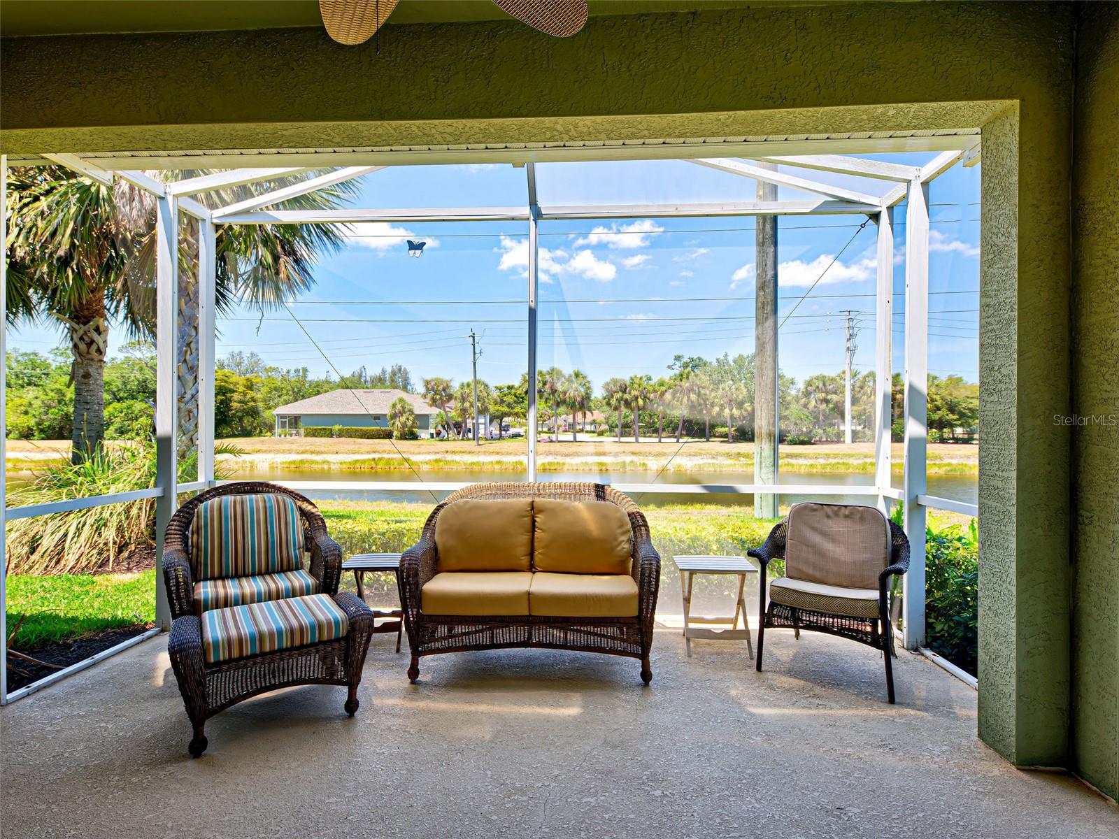 275 Capulet Dr Property Photo 21