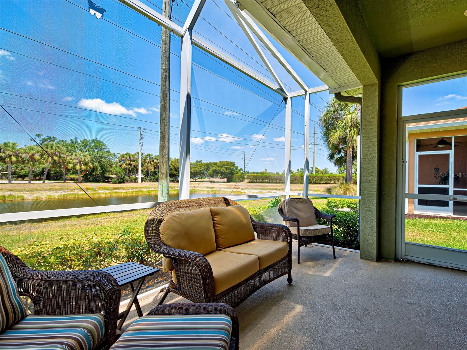 275 Capulet Dr Property Photo 22
