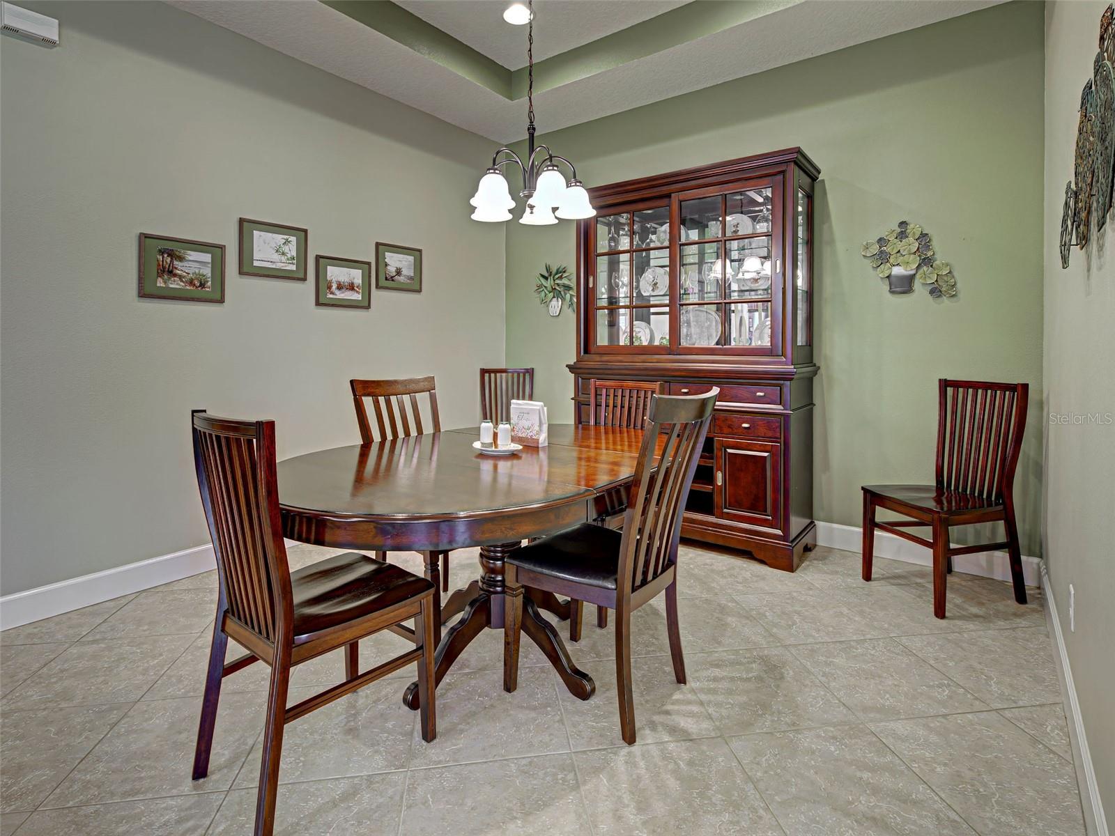 275 Capulet Dr Property Photo 24